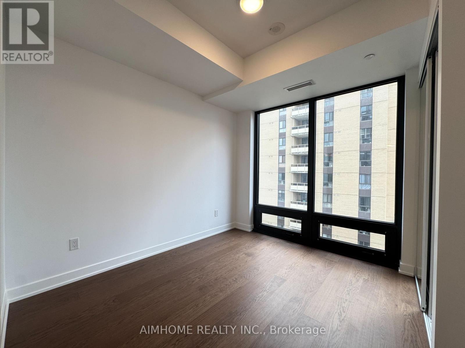 1606 - 91 Montclair Avenue Property Photo 6