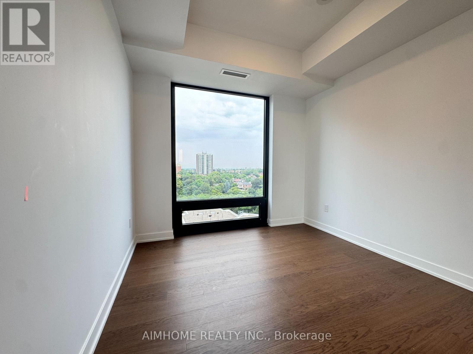 1606 - 91 Montclair Avenue Property Photo 8