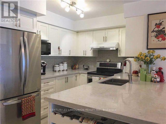 709 - 256 Doris Avenue Property Photo 3