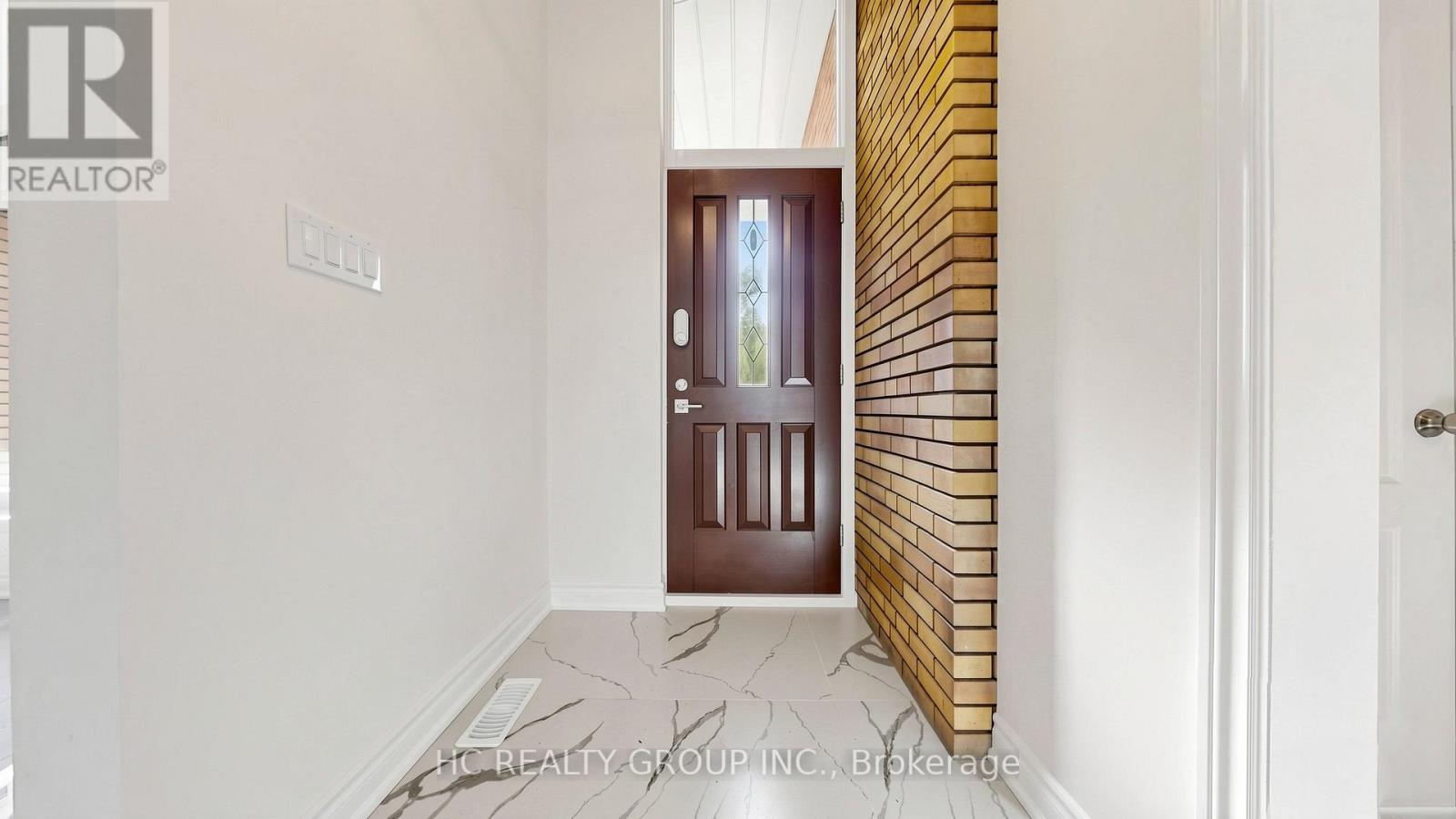 52 Dukinfield Crescent Property Photo 7