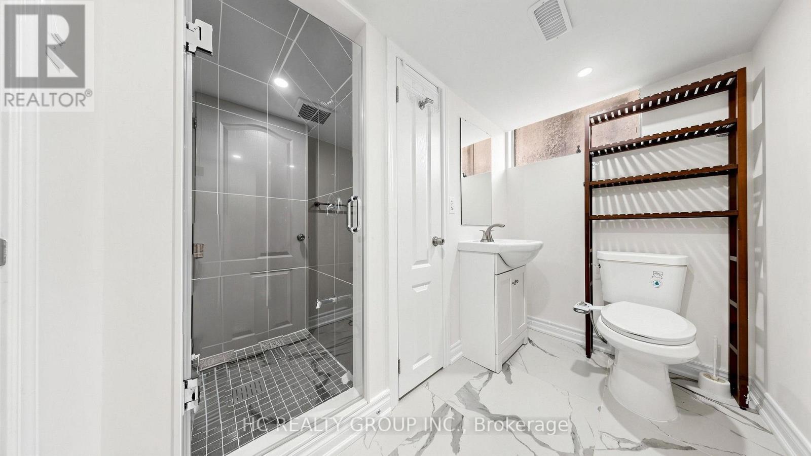52 Dukinfield Crescent Property Photo 15