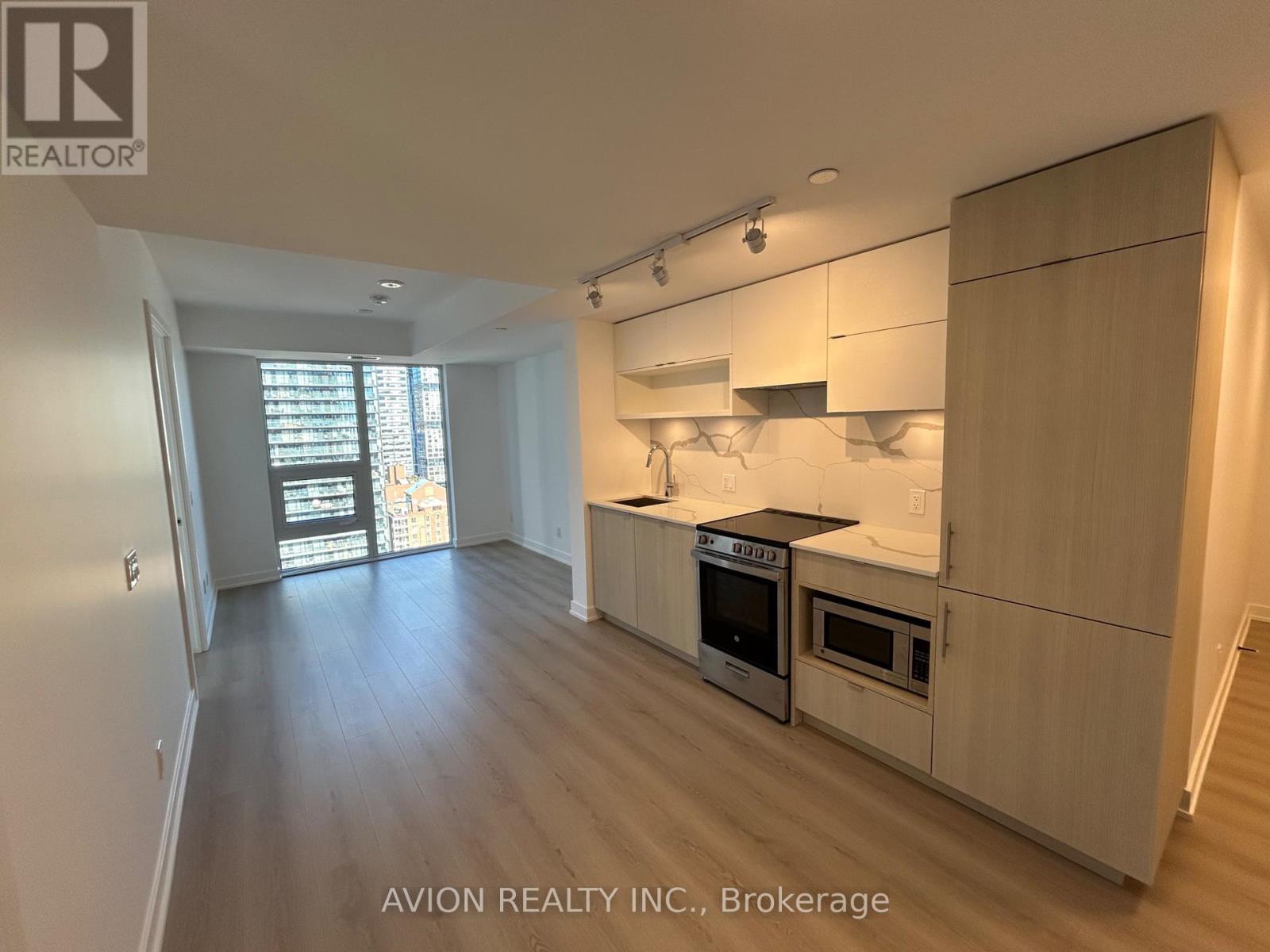2215 - 100 QUEEN STREET E Property Photo 1