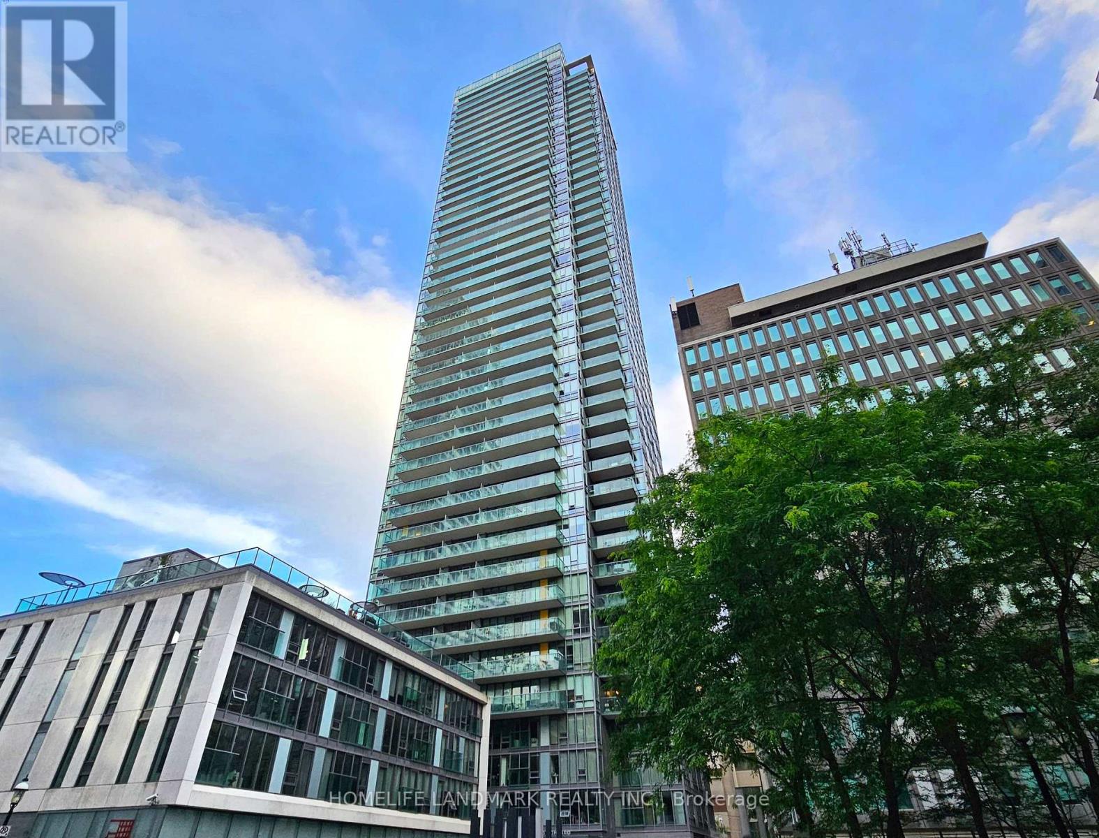 3301 - 33 Lombard Street Property Photo 1