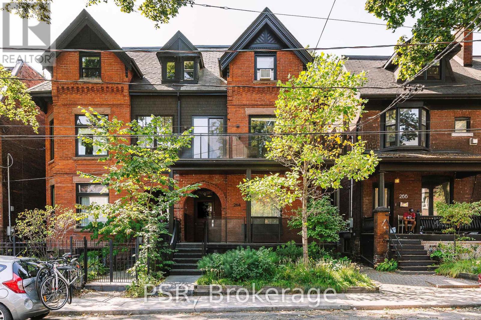 3 - 264 DOVERCOURT ROAD Property Photo 1