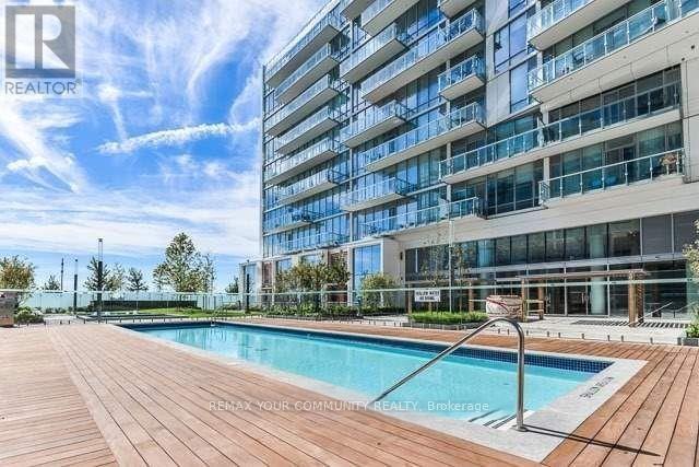 918 - 29 Queens Quay E Property Photo 26