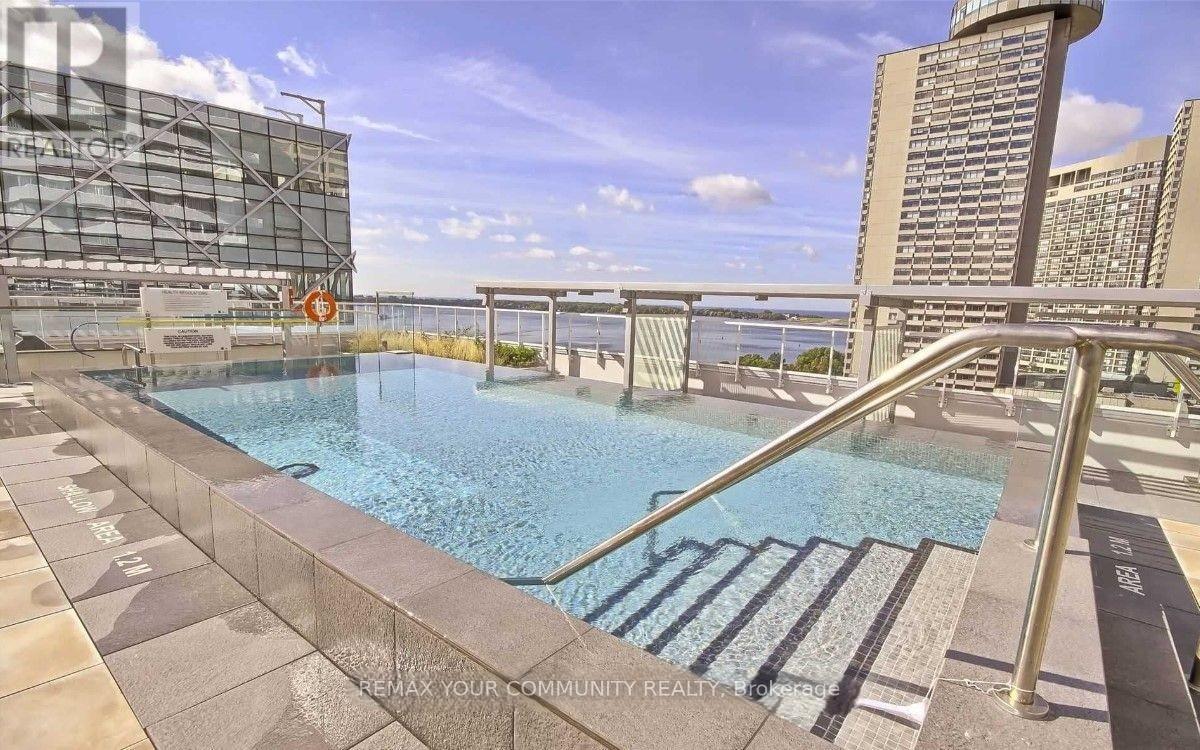 408 - 15 Queens Quay E Property Photo 27