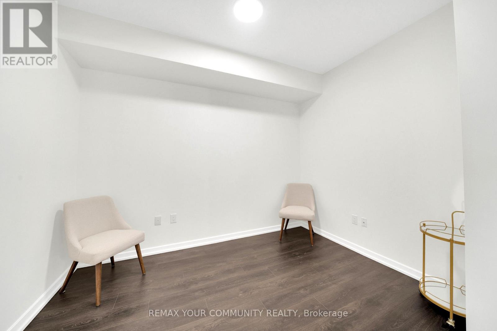1607 - 70 Forest Manor Road Property Photo 23