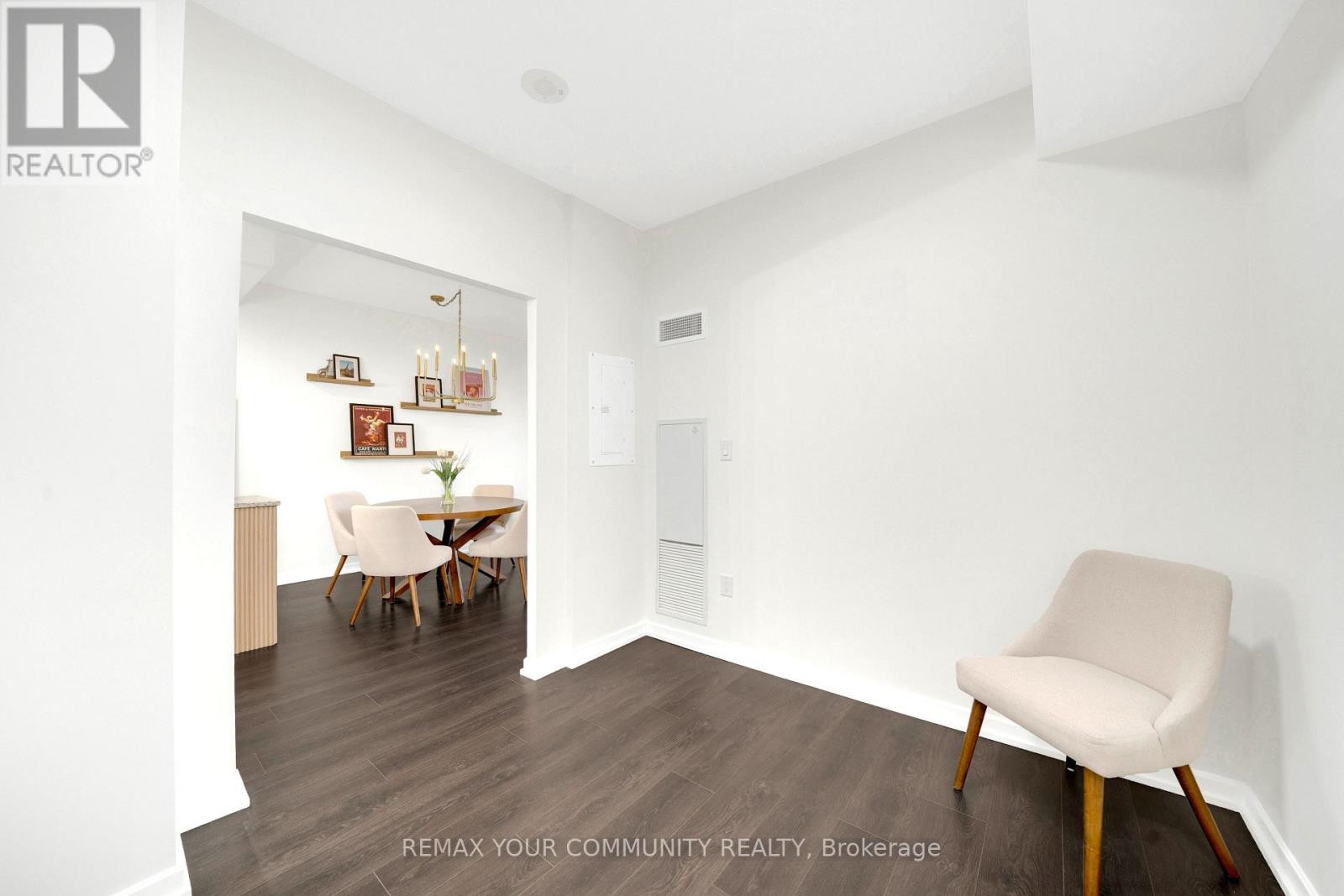 1607 - 70 Forest Manor Road Property Photo 25