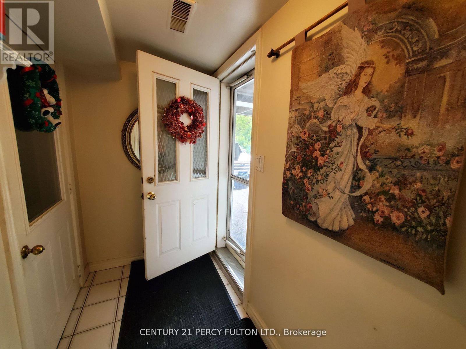 36 St. Paschal Court Property Photo 1