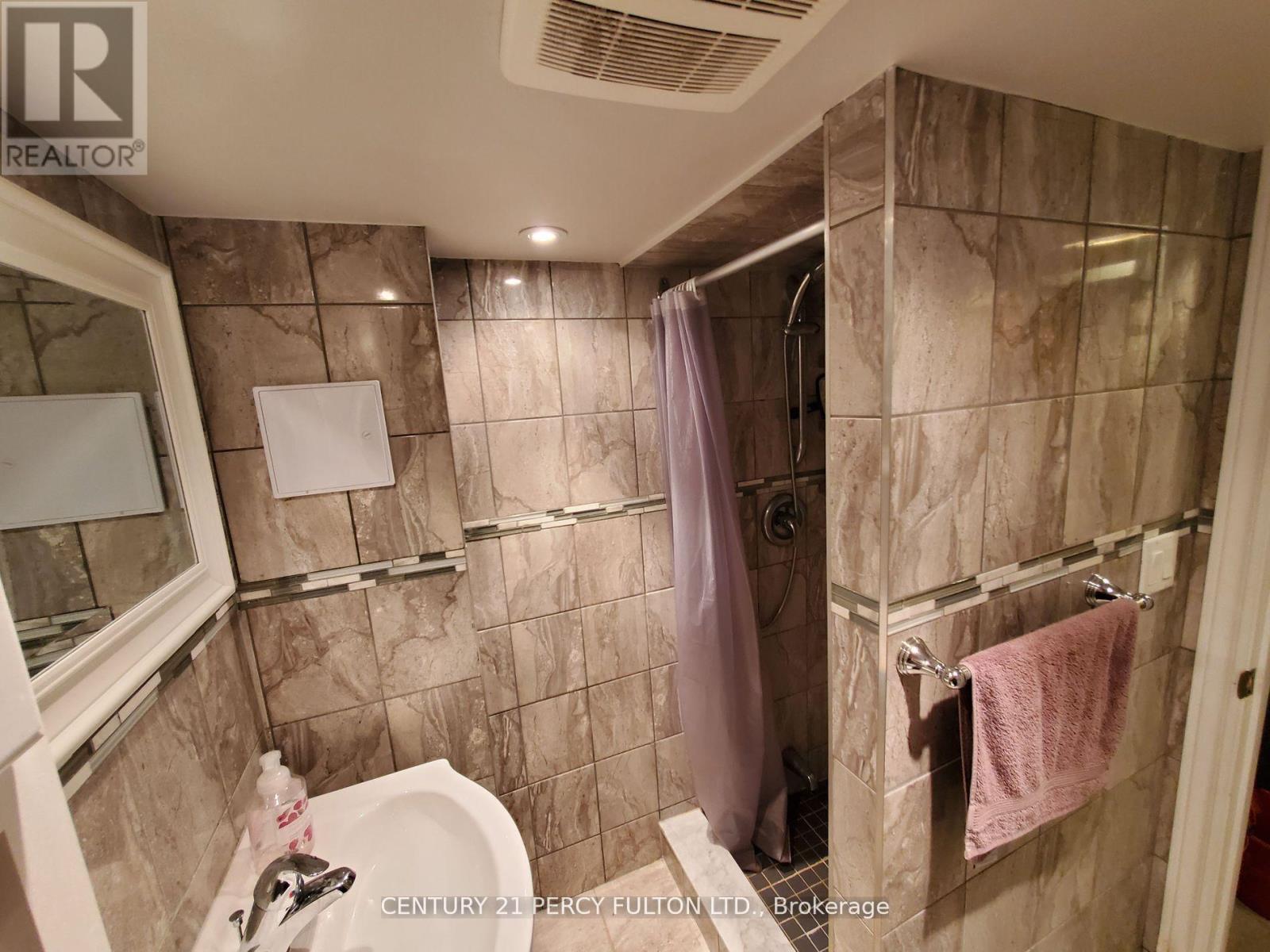 36 St. Paschal Court Property Photo 12