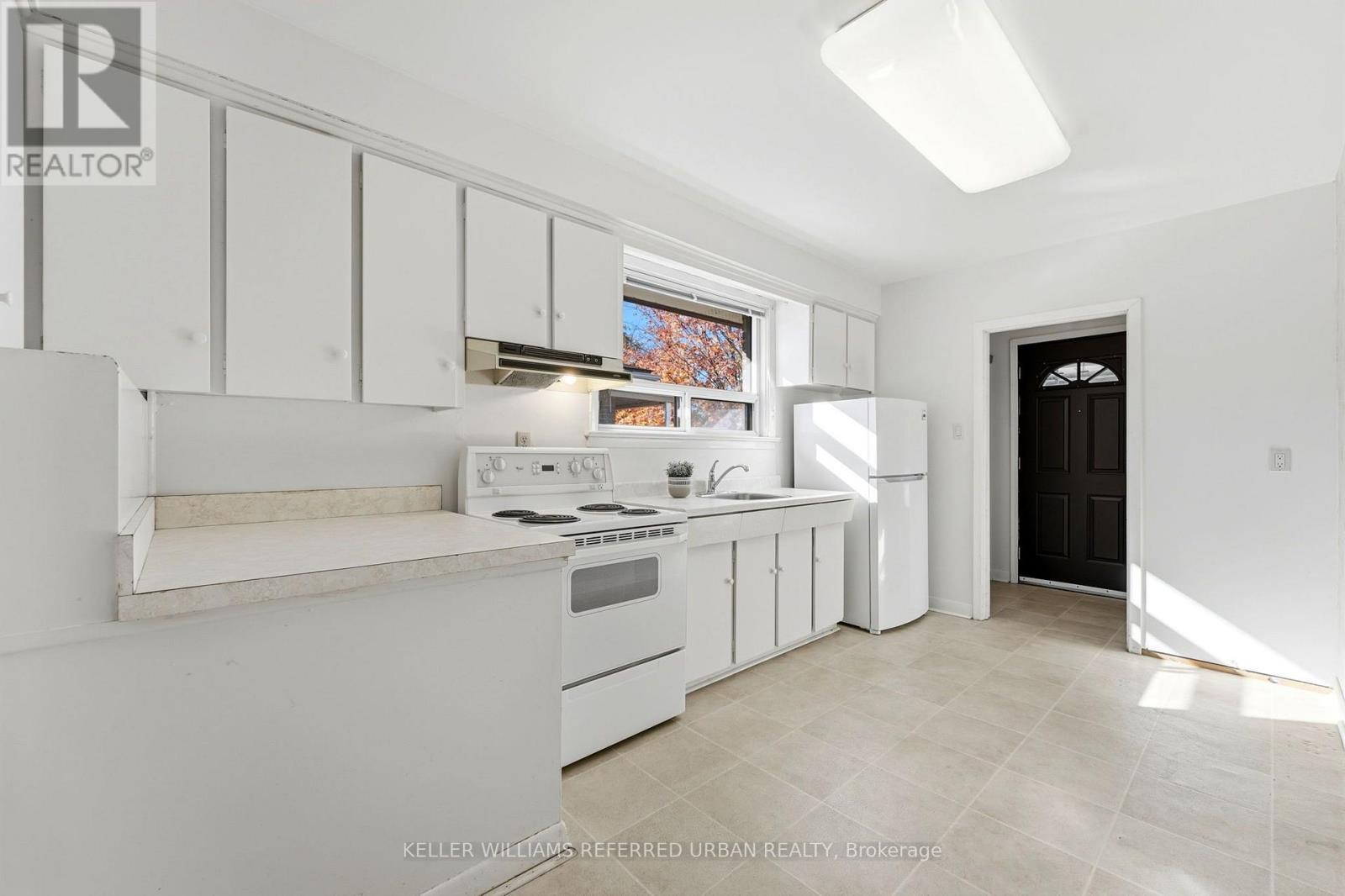 83 Santa Barbara Road Property Photo 10