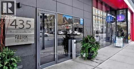 1106 - 435 RICHMOND STREET W Property Photo 1
