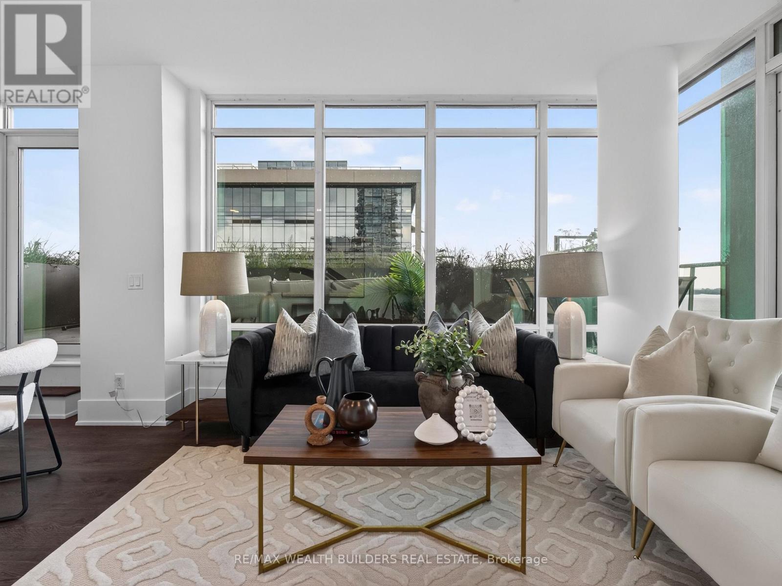 1133 - 15 Merchants Wharf Way Property Photo 15
