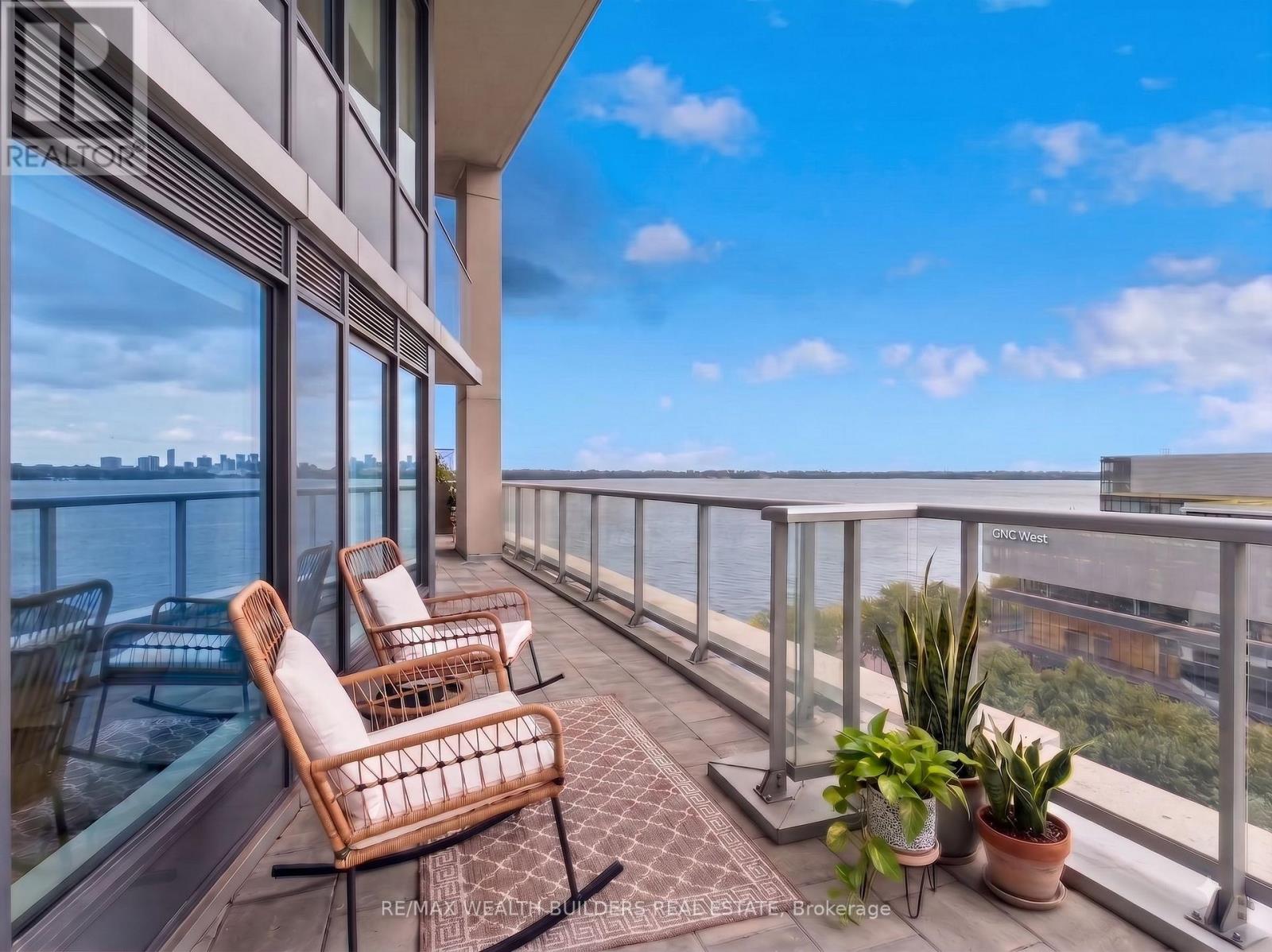1133 - 15 Merchants Wharf Way Property Photo 20