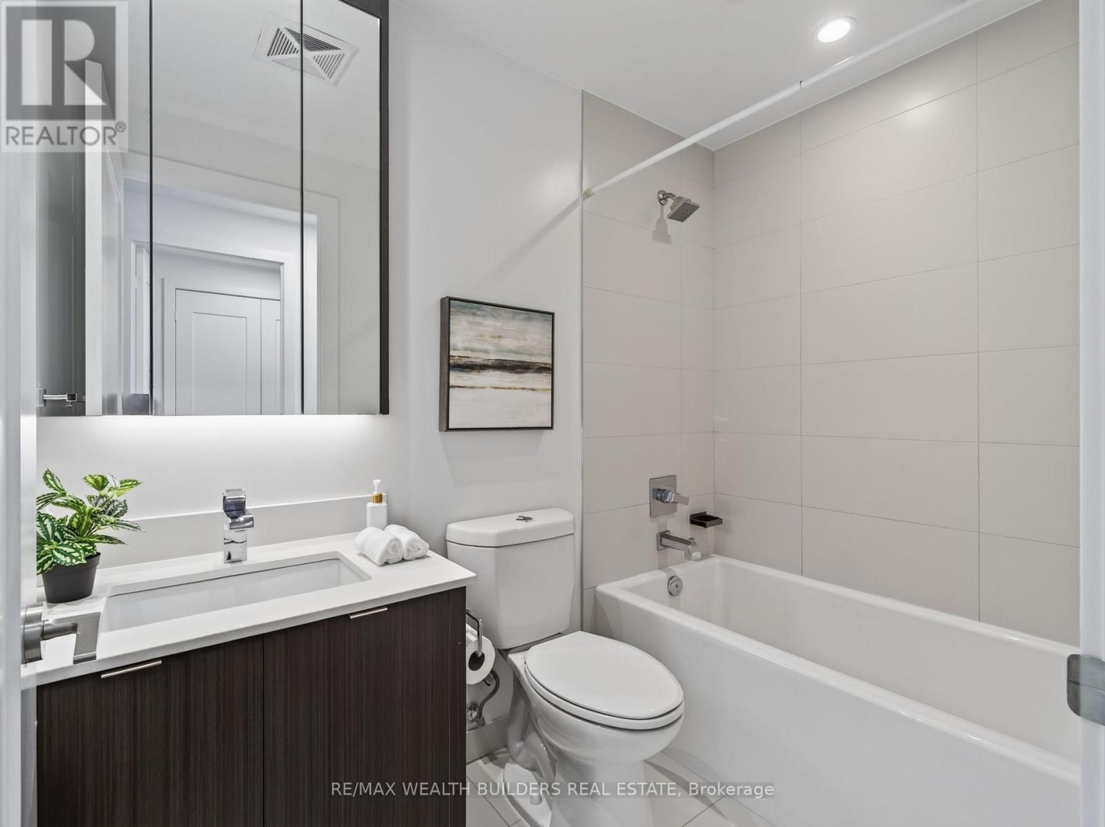 1133 - 15 Merchants Wharf Way Property Photo 27
