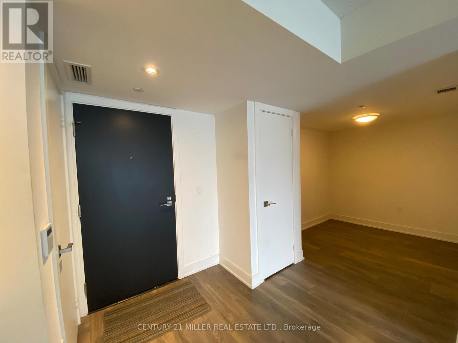 1104 - 89 Mcgill Street Property Photo 5