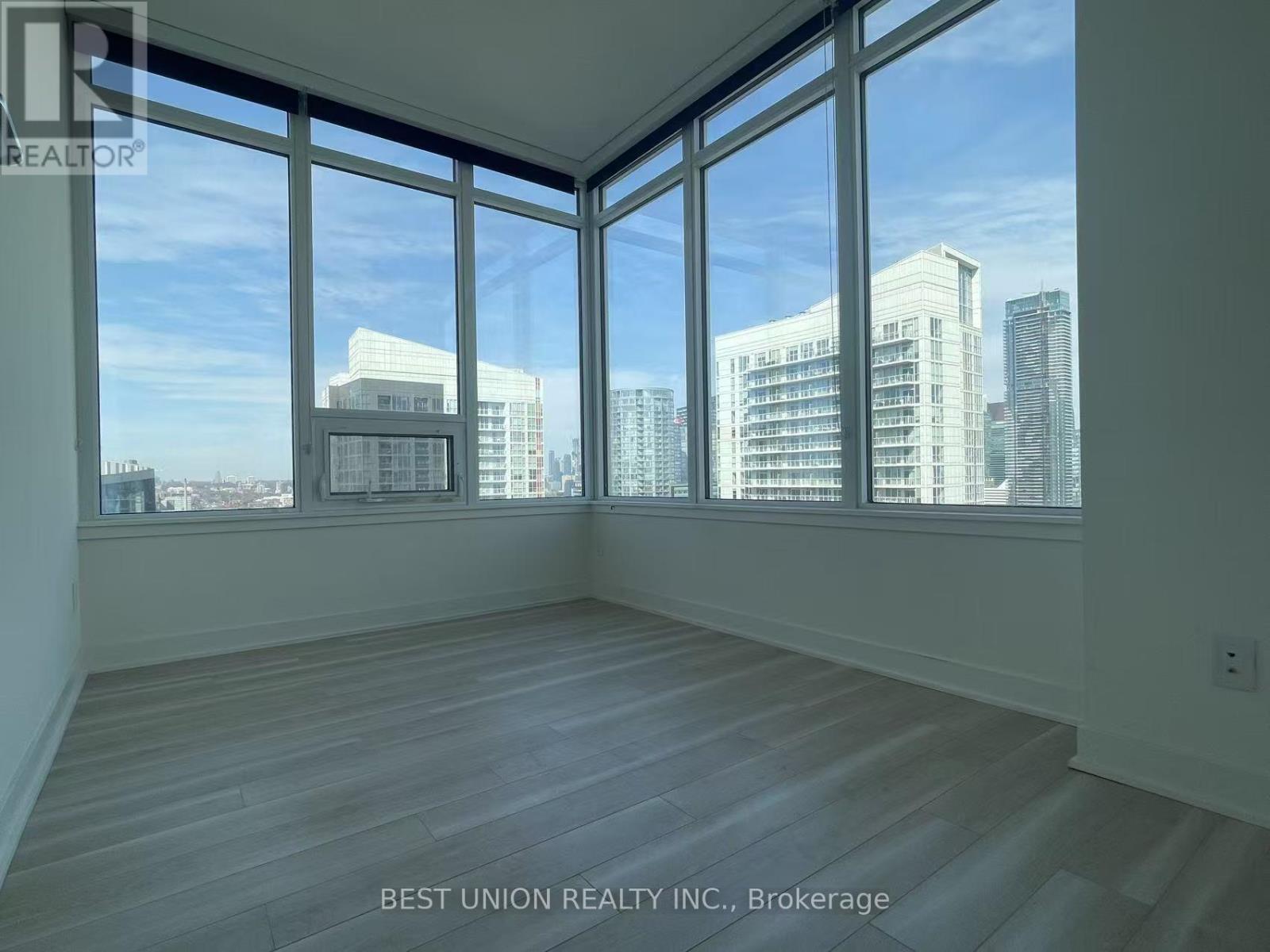 3910 - 17 Bathurst Street Property Photo 19