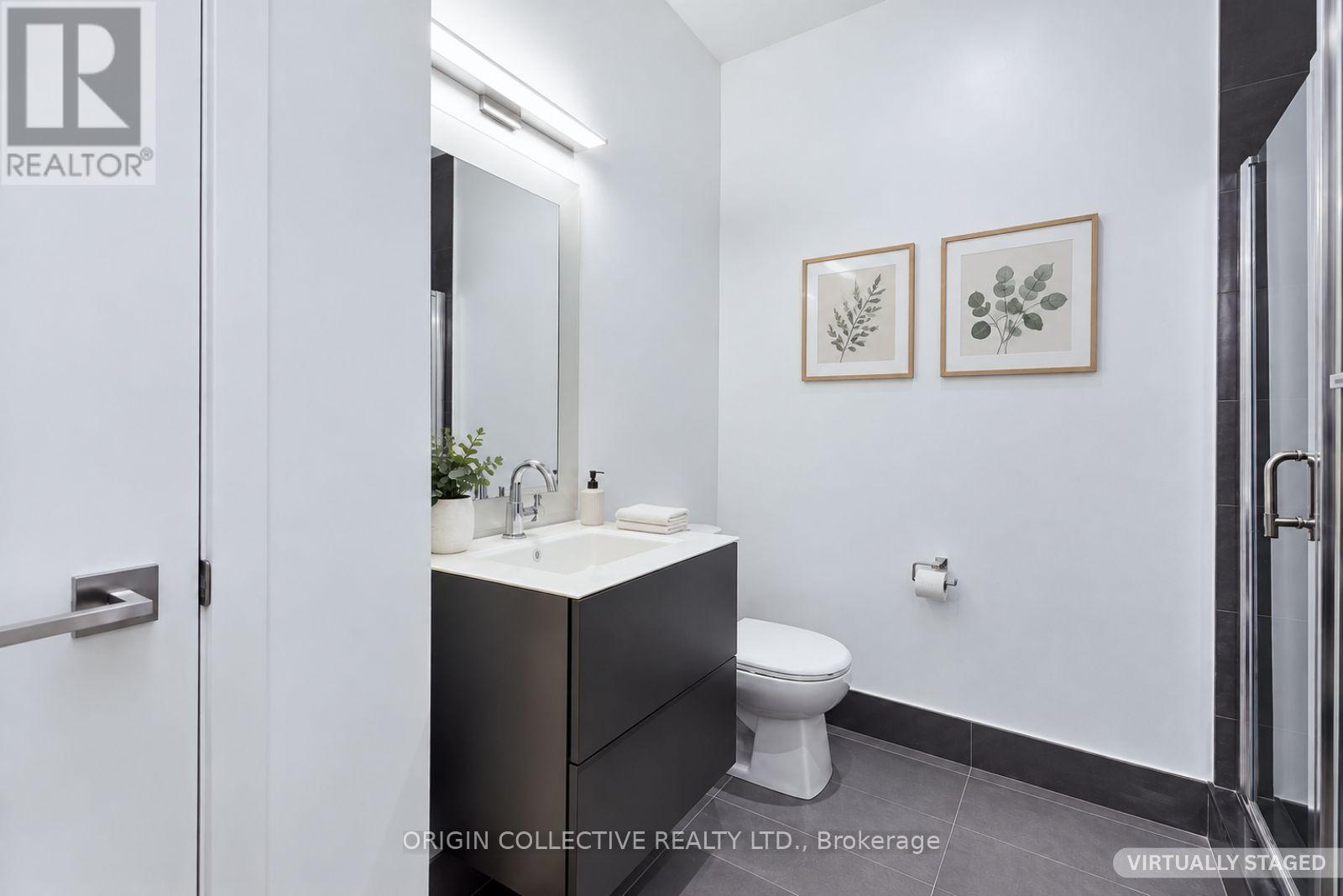 405 - 111 St Clair Avenue W Property Photo 15