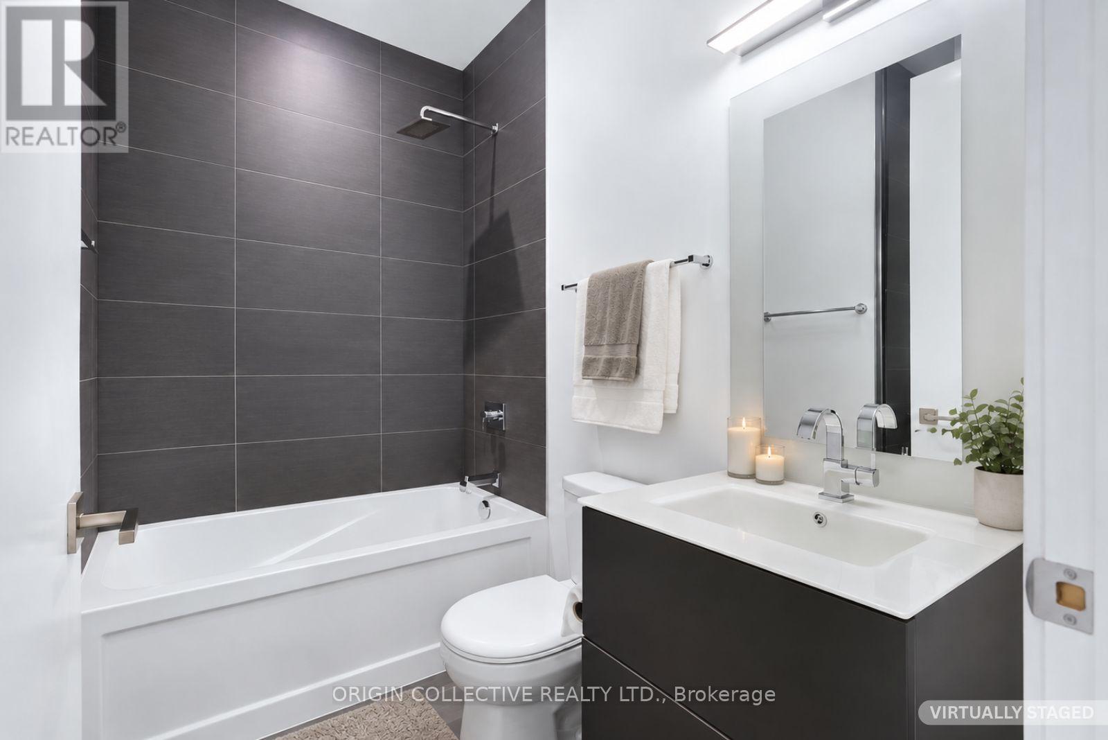 405 - 111 St Clair Avenue W Property Photo 16