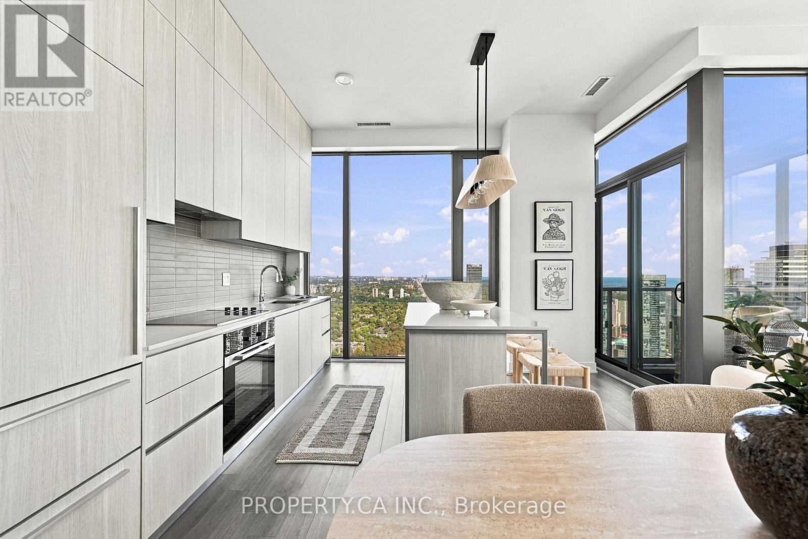 5104 - 8 CUMBERLAND STREET Property Photo 1