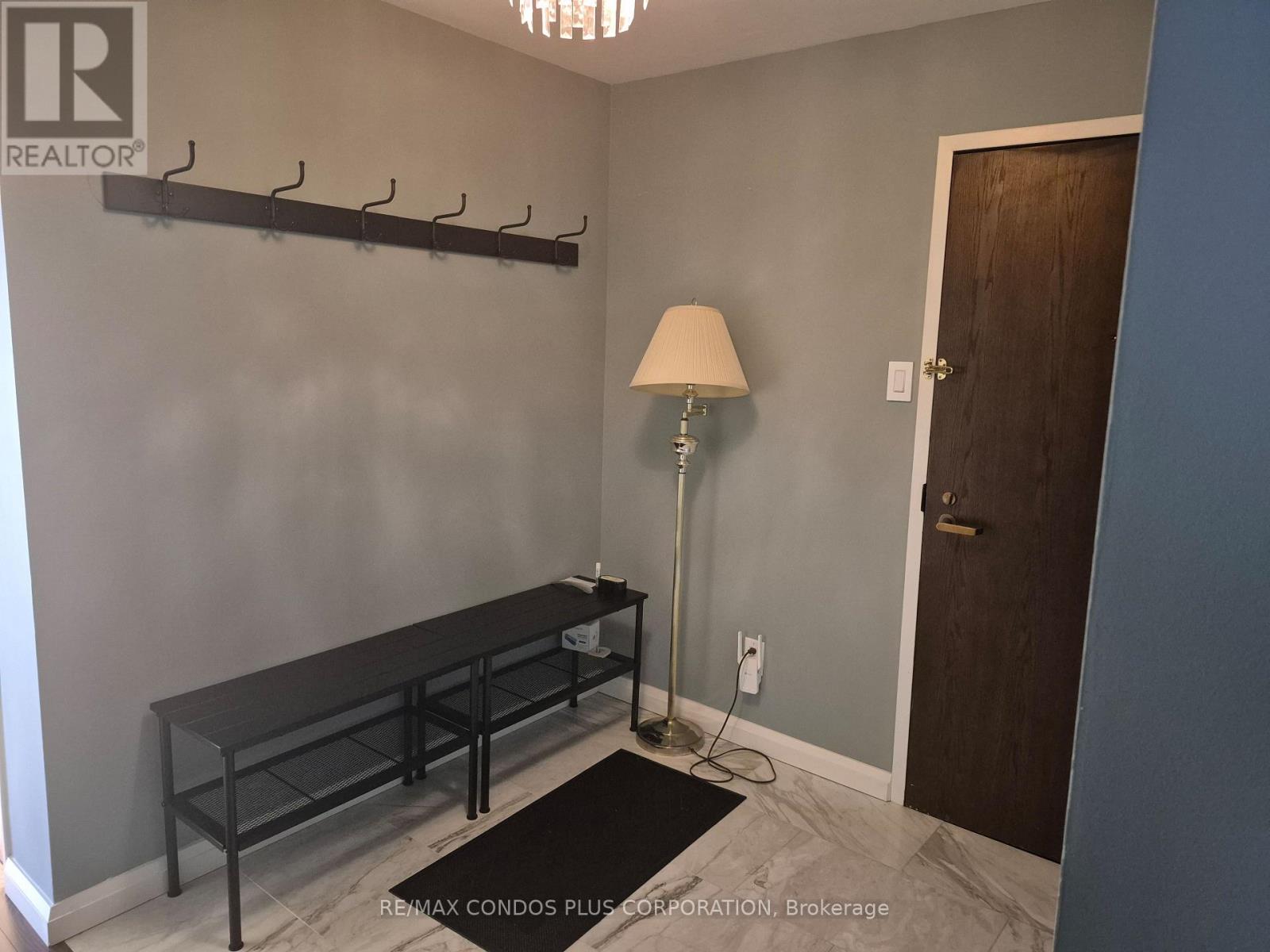 2302 - 65 Harbour Square Property Photo 18