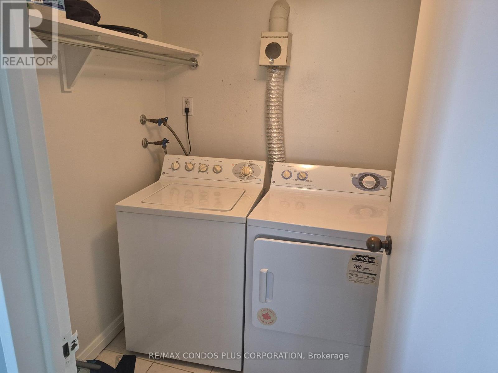 2302 - 65 Harbour Square Property Photo 19