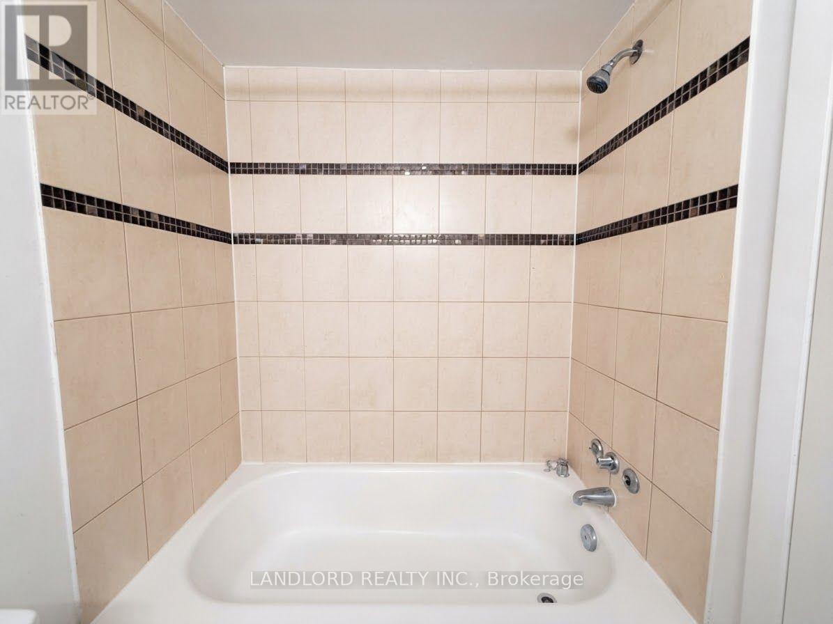201 - 176 Howland Avenue Property Photo 13