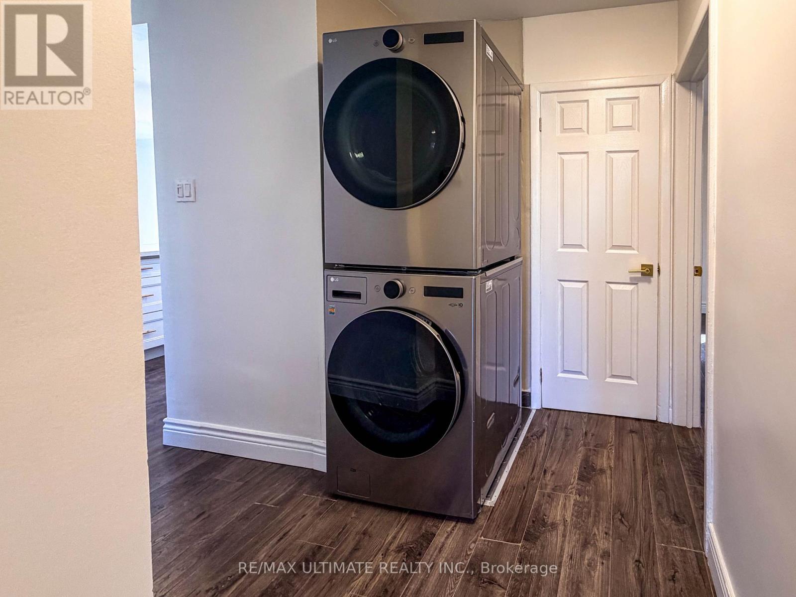 Main - 111 Combe Avenue Property Photo 9