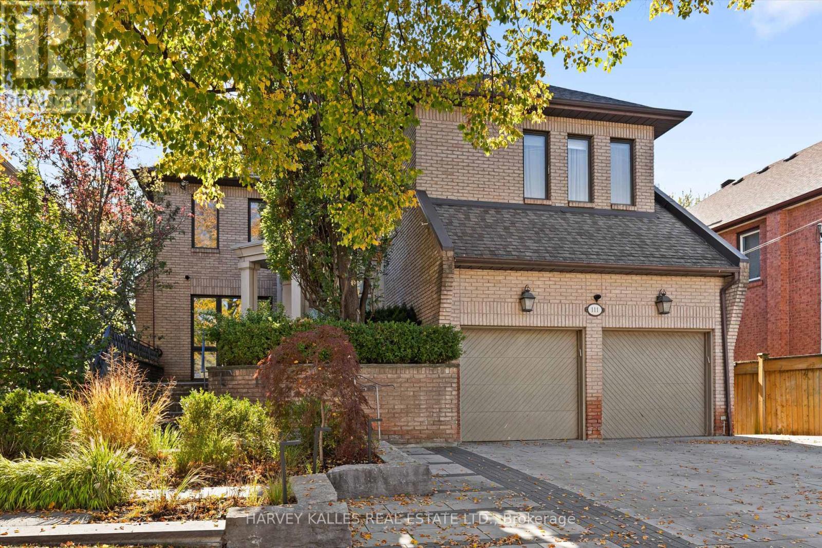 111 Laurelcrest Avenue Property Photo 1