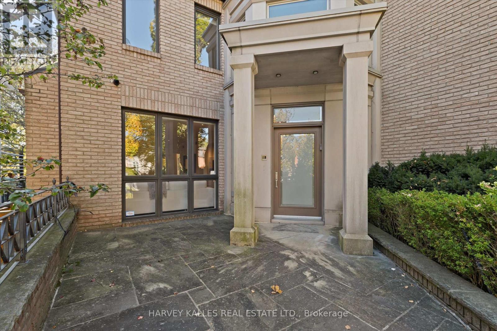 111 Laurelcrest Avenue Property Photo 4