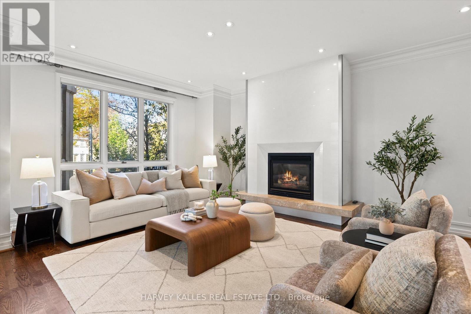 111 Laurelcrest Avenue Property Photo 10