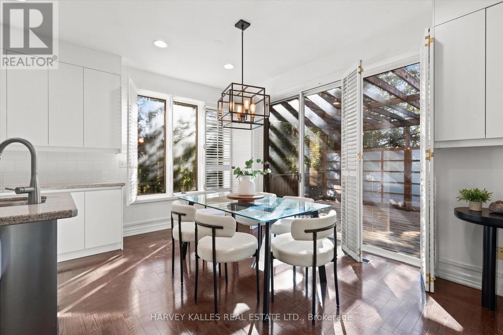 111 Laurelcrest Avenue Property Photo 19