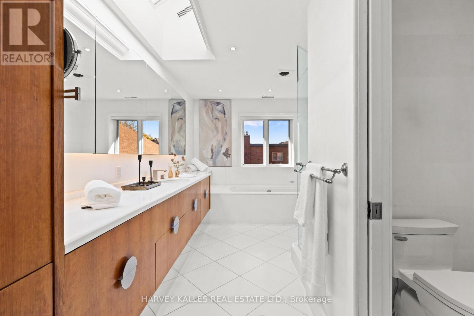 111 Laurelcrest Avenue Property Photo 30