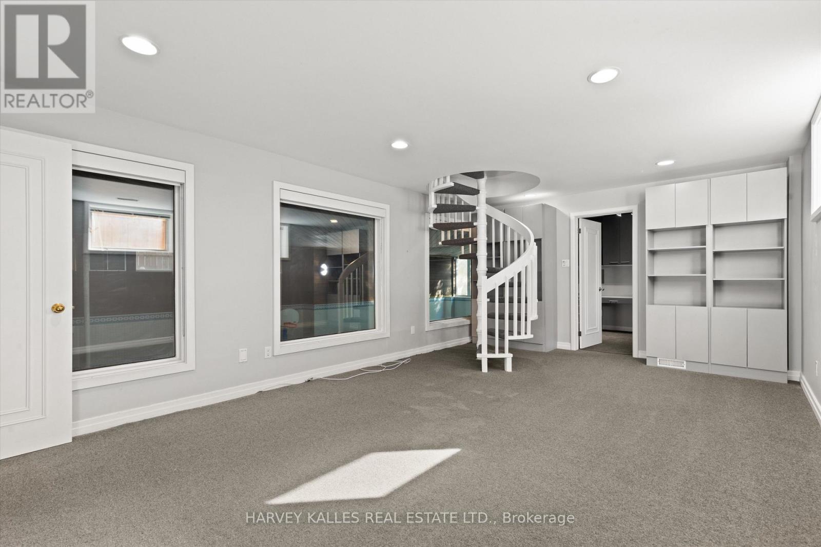111 Laurelcrest Avenue Property Photo 44