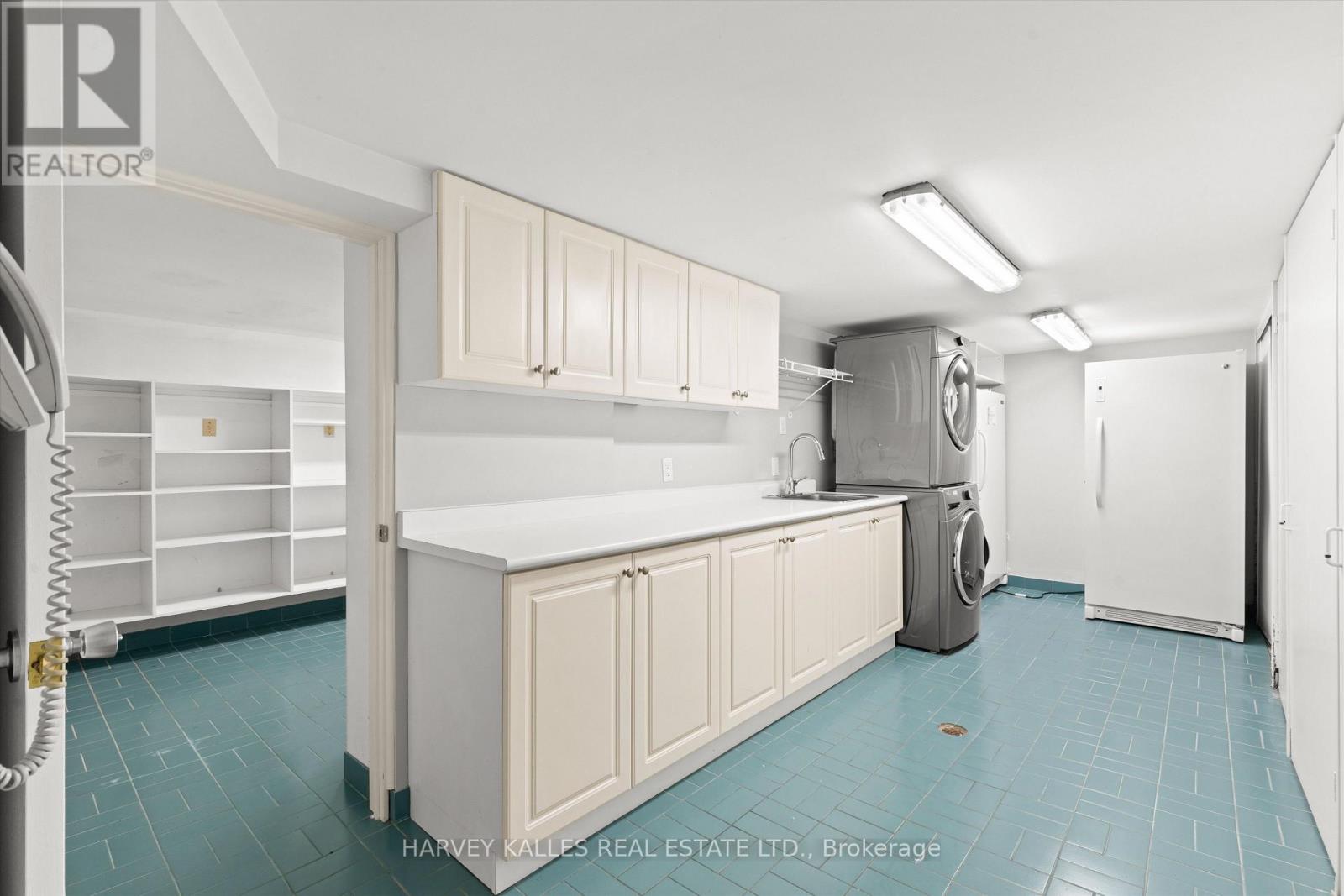 111 Laurelcrest Avenue Property Photo 47