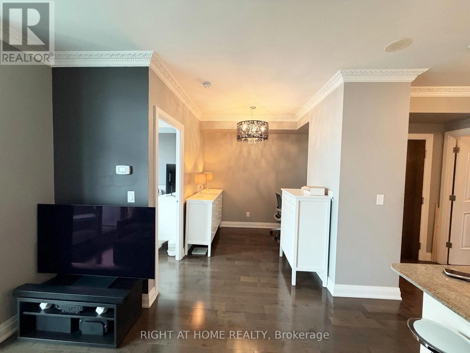 3407 - 16 Harbour Street Property Photo 22
