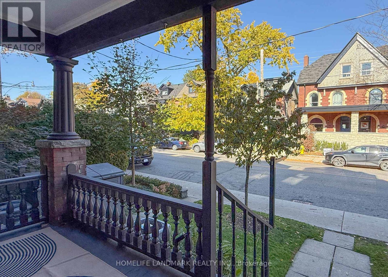 35 Dupont Street Property Photo 5