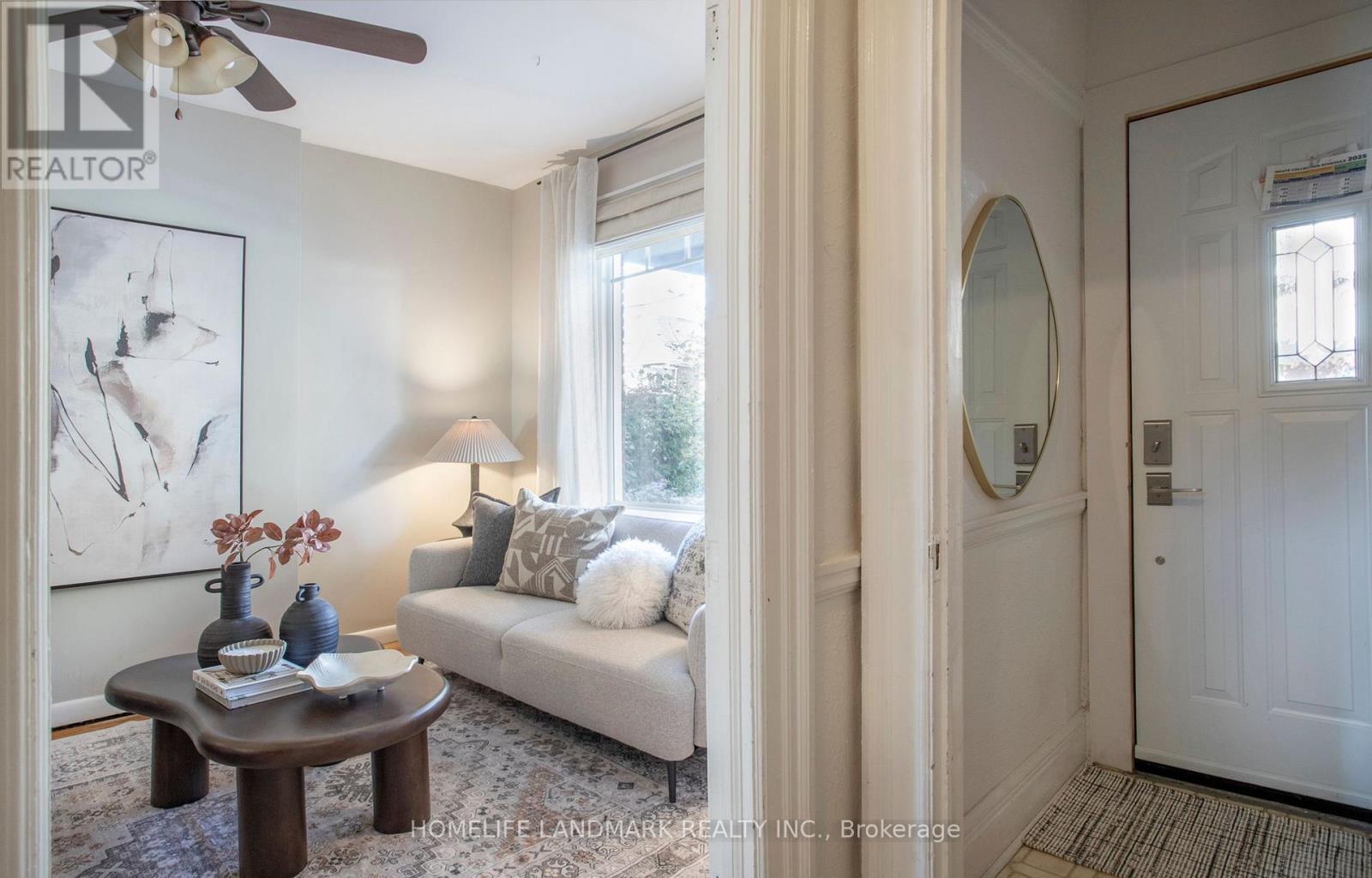 35 Dupont Street Property Photo 8
