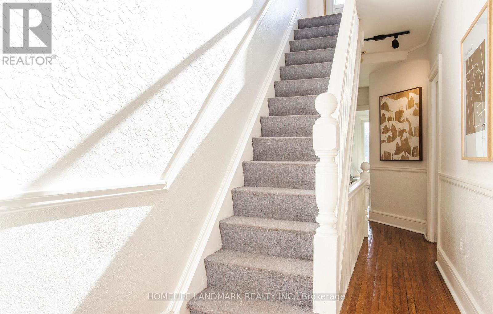 35 Dupont Street Property Photo 29
