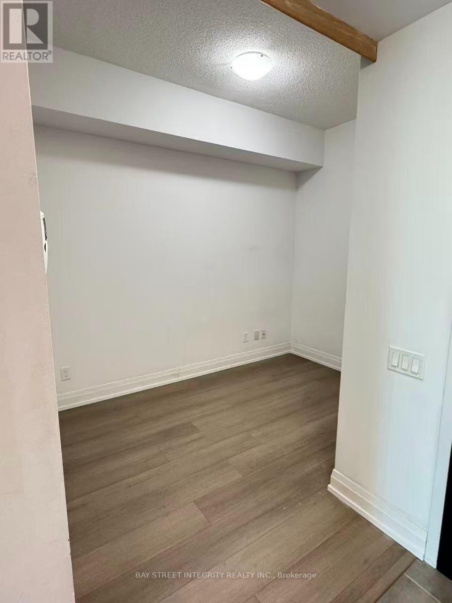 307 - 5168 Yonge Street Property Photo 4