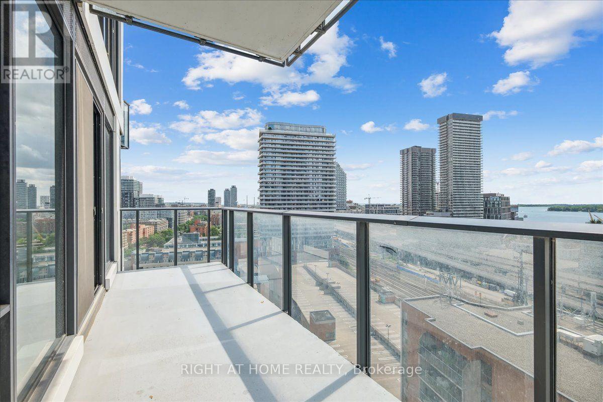 1702 - 2a Church Street Property Photo 22