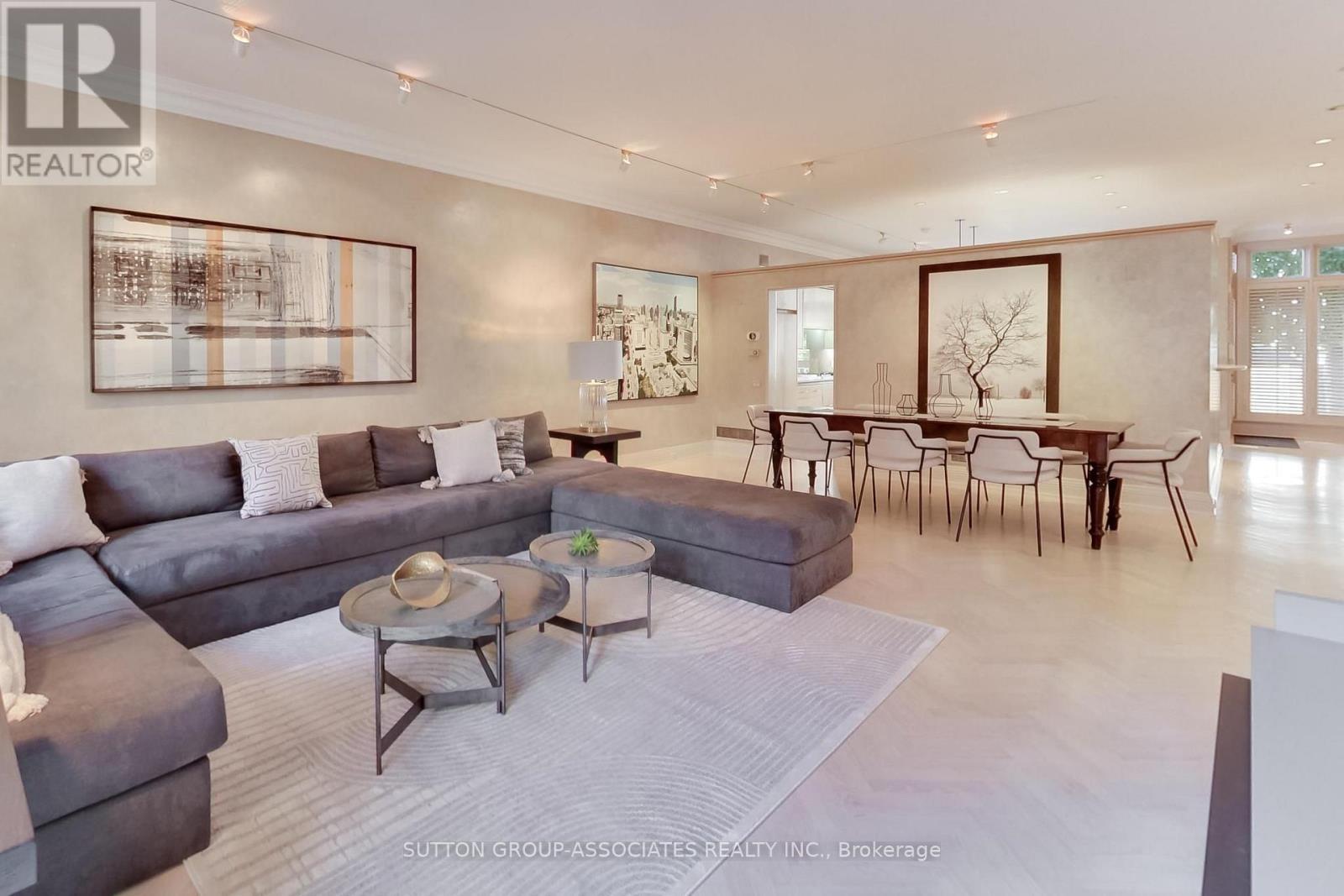 C14109720 Property Photo 6
