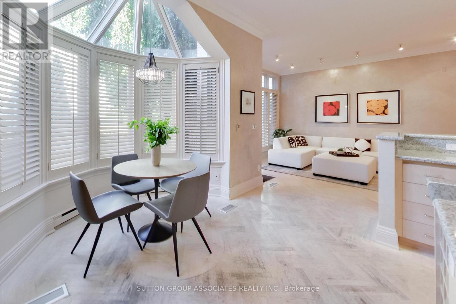 C14109720 Property Photo 9