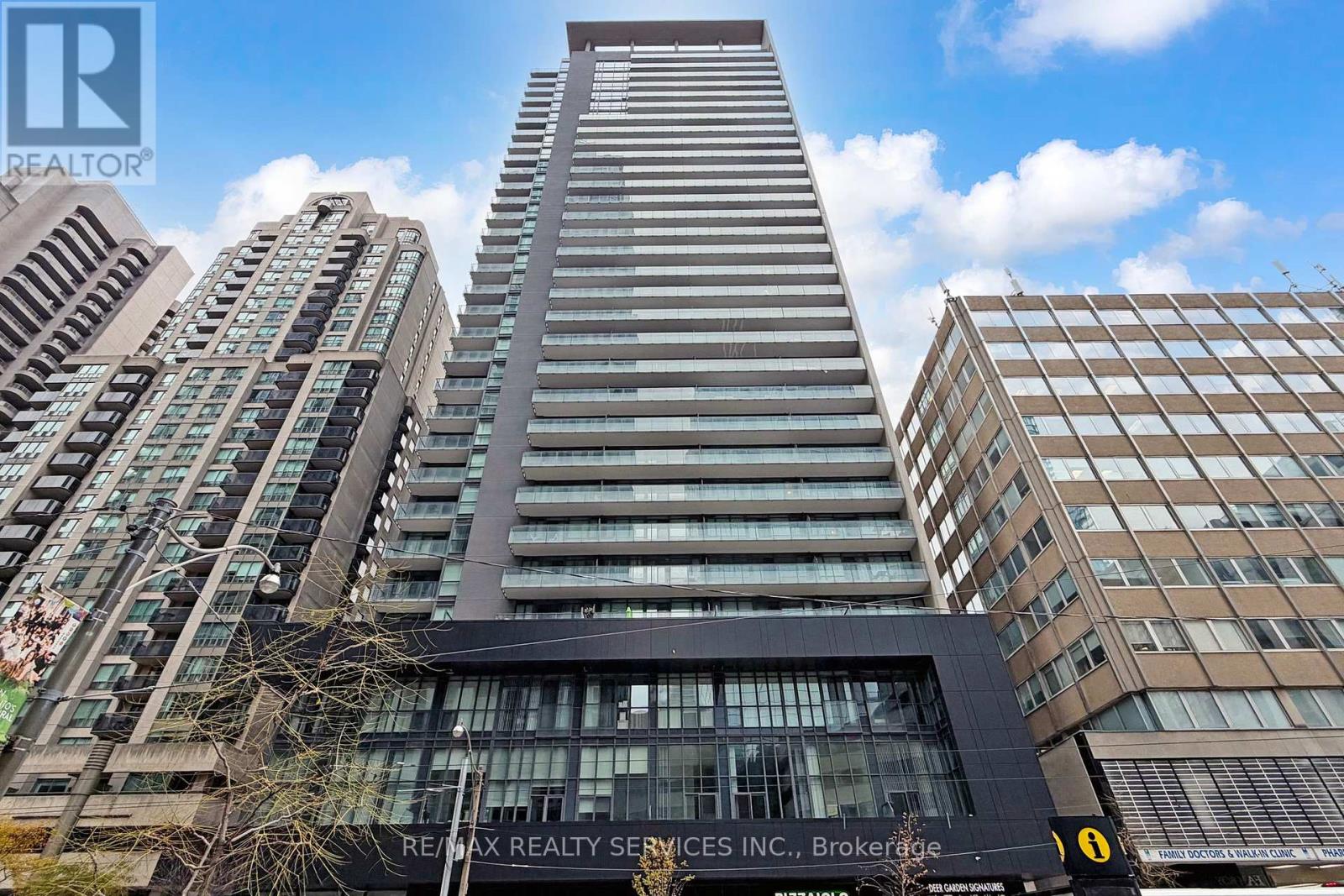 1009 - 770 BAY STREET Property Photo 1