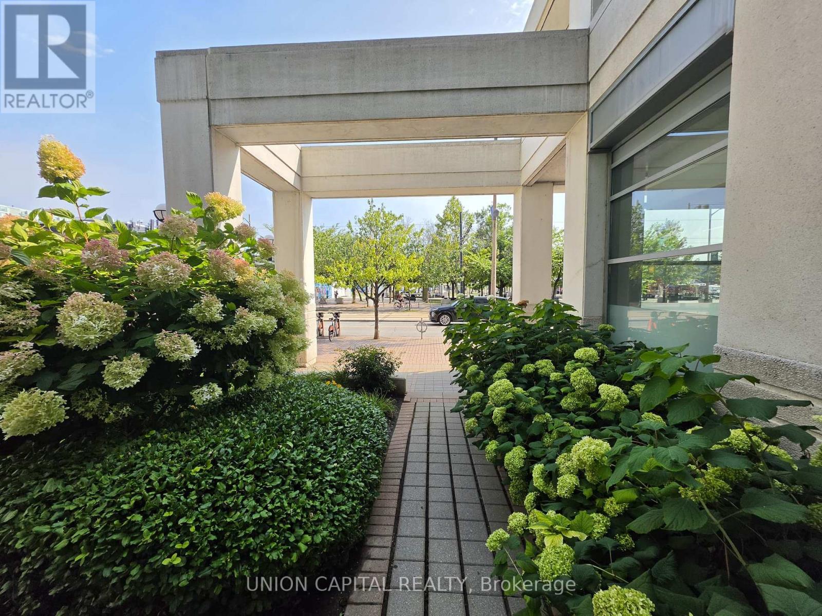 302 - 228 Queens Quay W Property Photo 26
