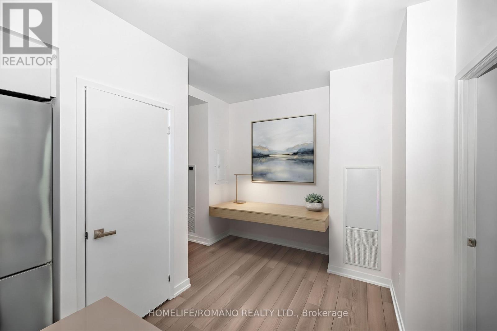 1602 - 31 Tippett Road Property Photo 6