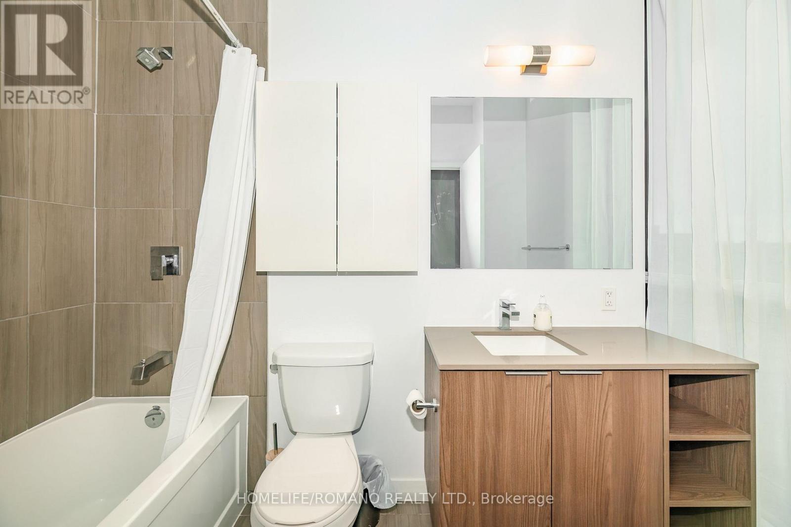 1602 - 31 Tippett Road Property Photo 11