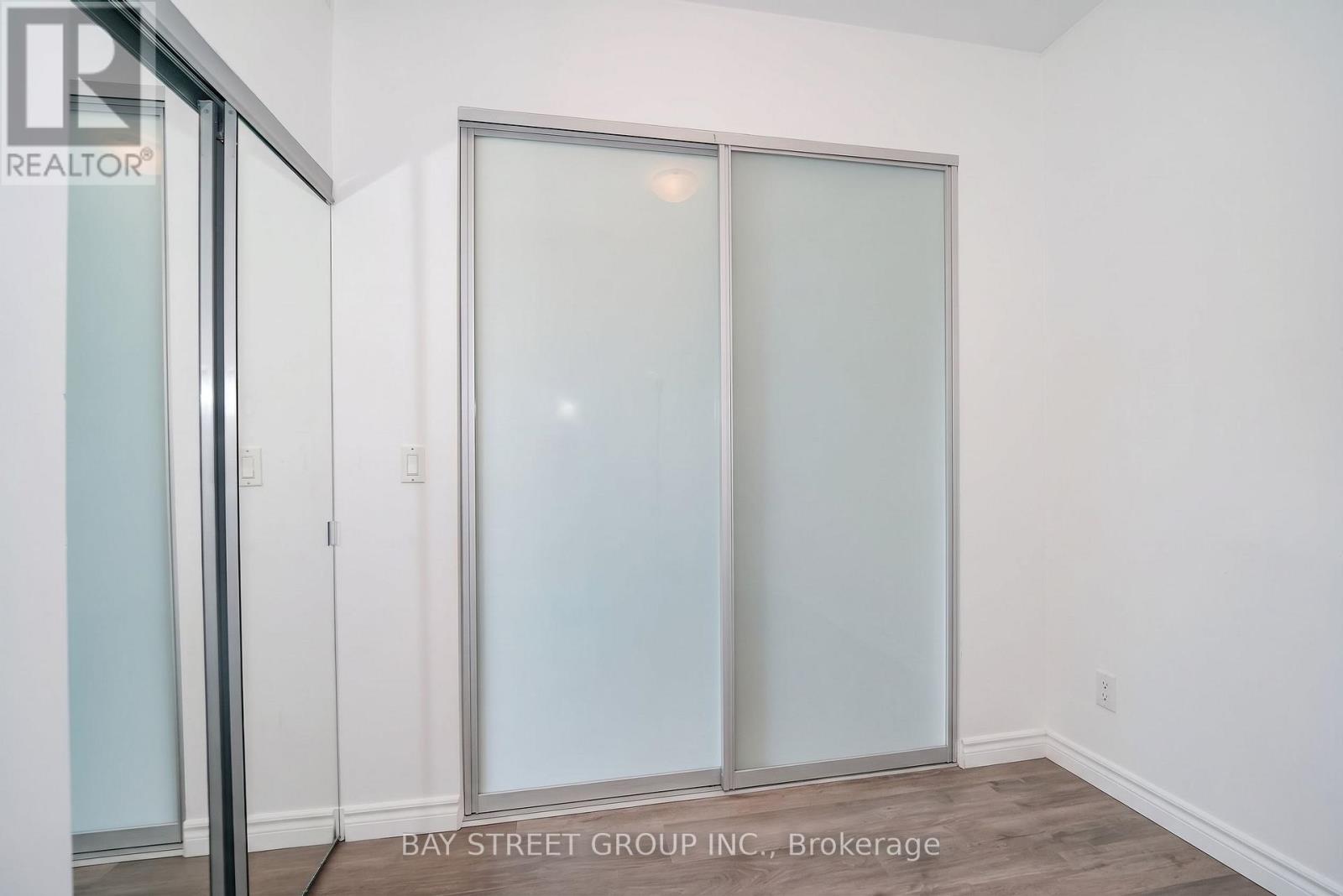 2005 - 500 Sherbourne Street Property Photo 16