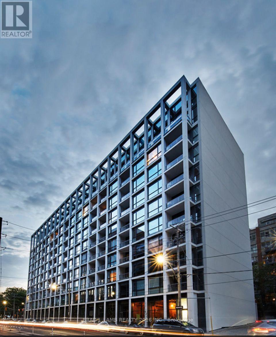 301 - 39 BRANT STREET Property Photo 1
