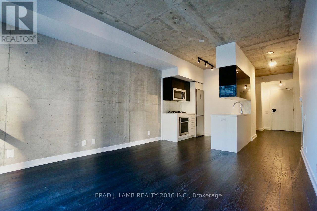 301 - 39 Brant Street Property Photo 7